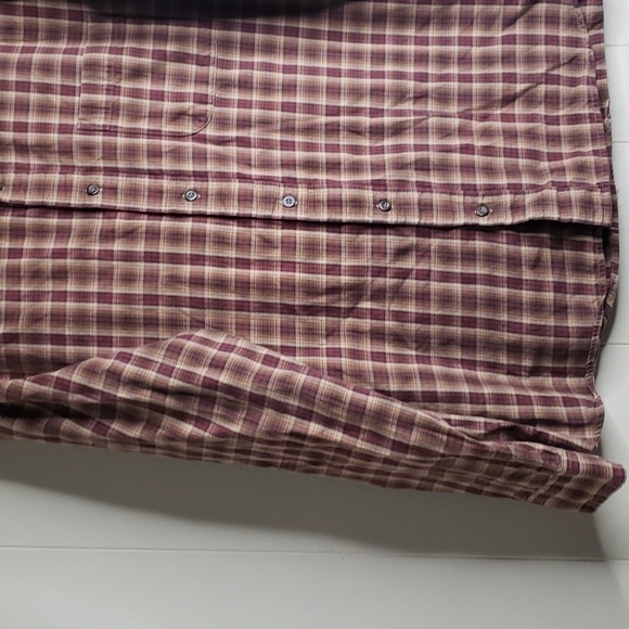 Eddie Bower Casual Button Down Shirt - Picture 3 of 4